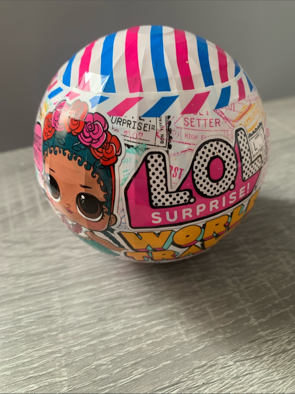 🆕- L.O.L. Surprise! World Traveler Surprise Ball